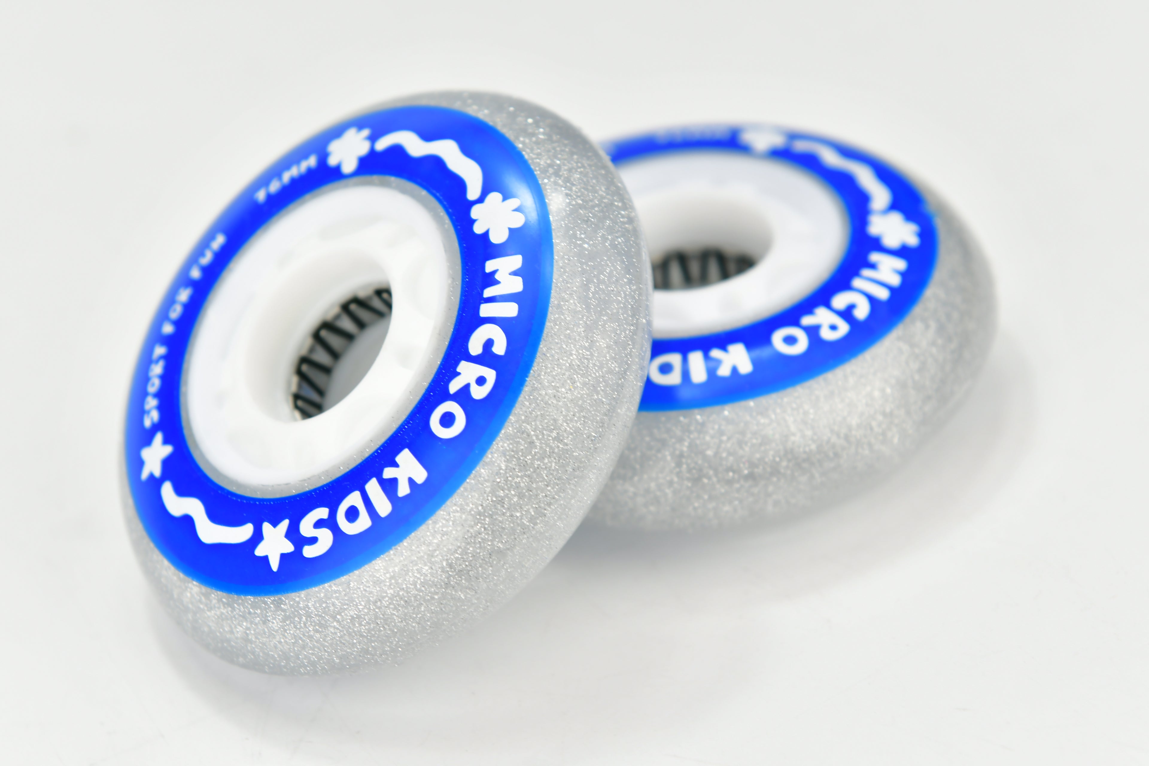 Flash Wheels for Kids Skates – 70mm Light-Up PU Wheels | Red & Blue | Skates.pk