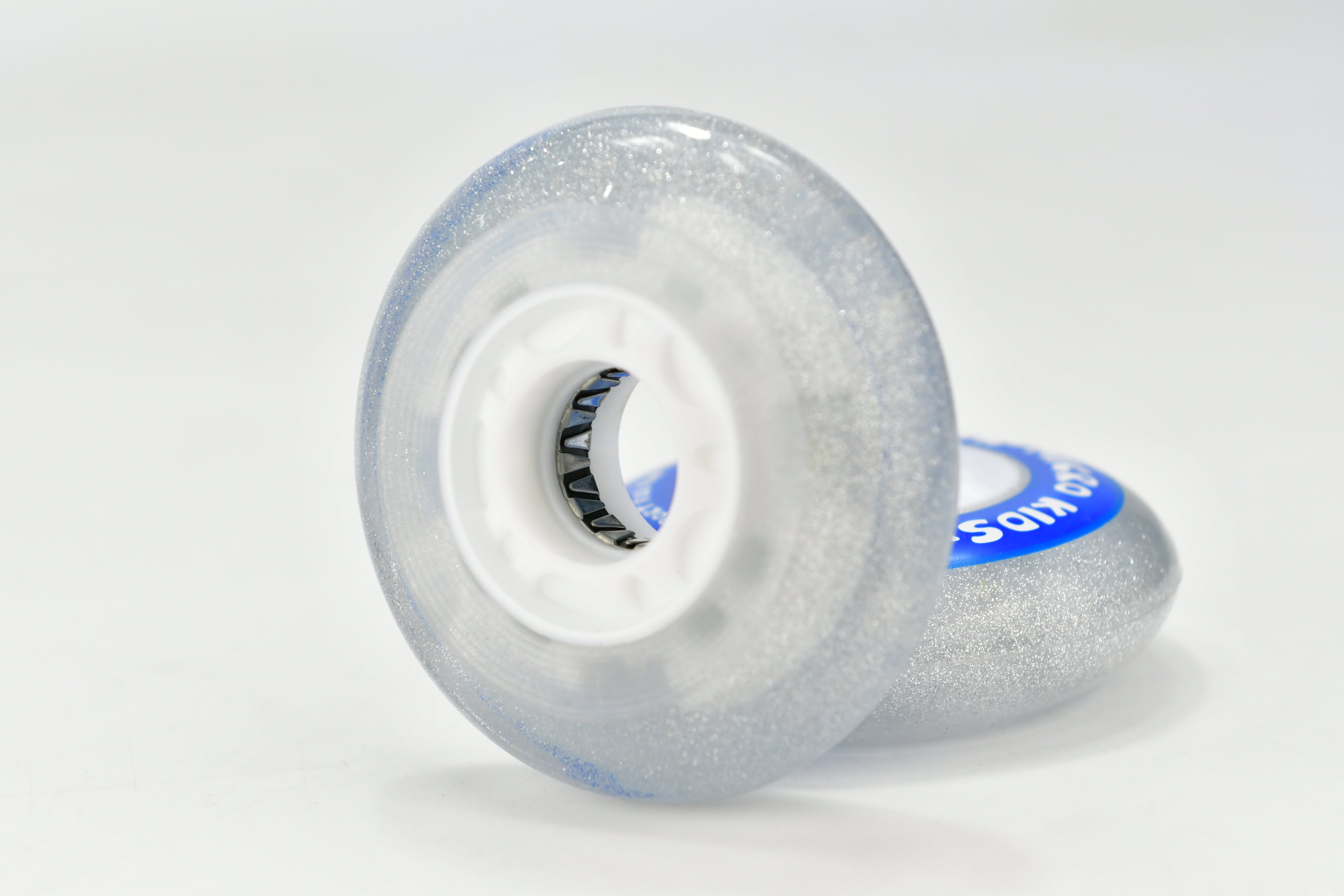 Flash Wheels for Kids Skates – 70mm Light-Up PU Wheels | Red & Blue | Skates.pk