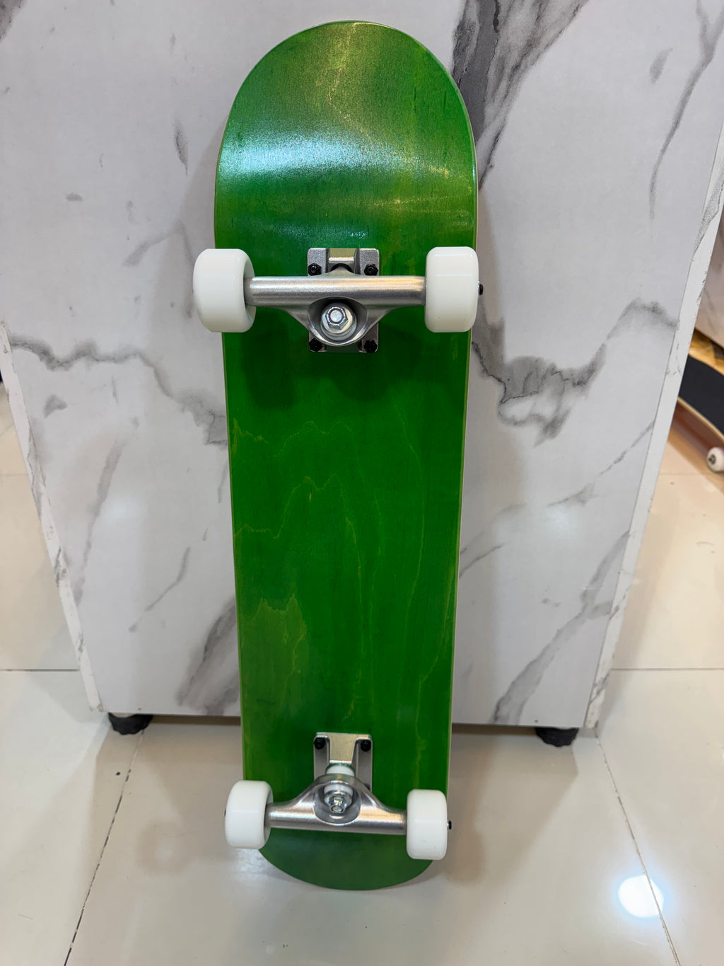 7-Ply Russian Maple Deck - Complete Skateboard | Die Cast Trucks | ABEC-5 Bearings