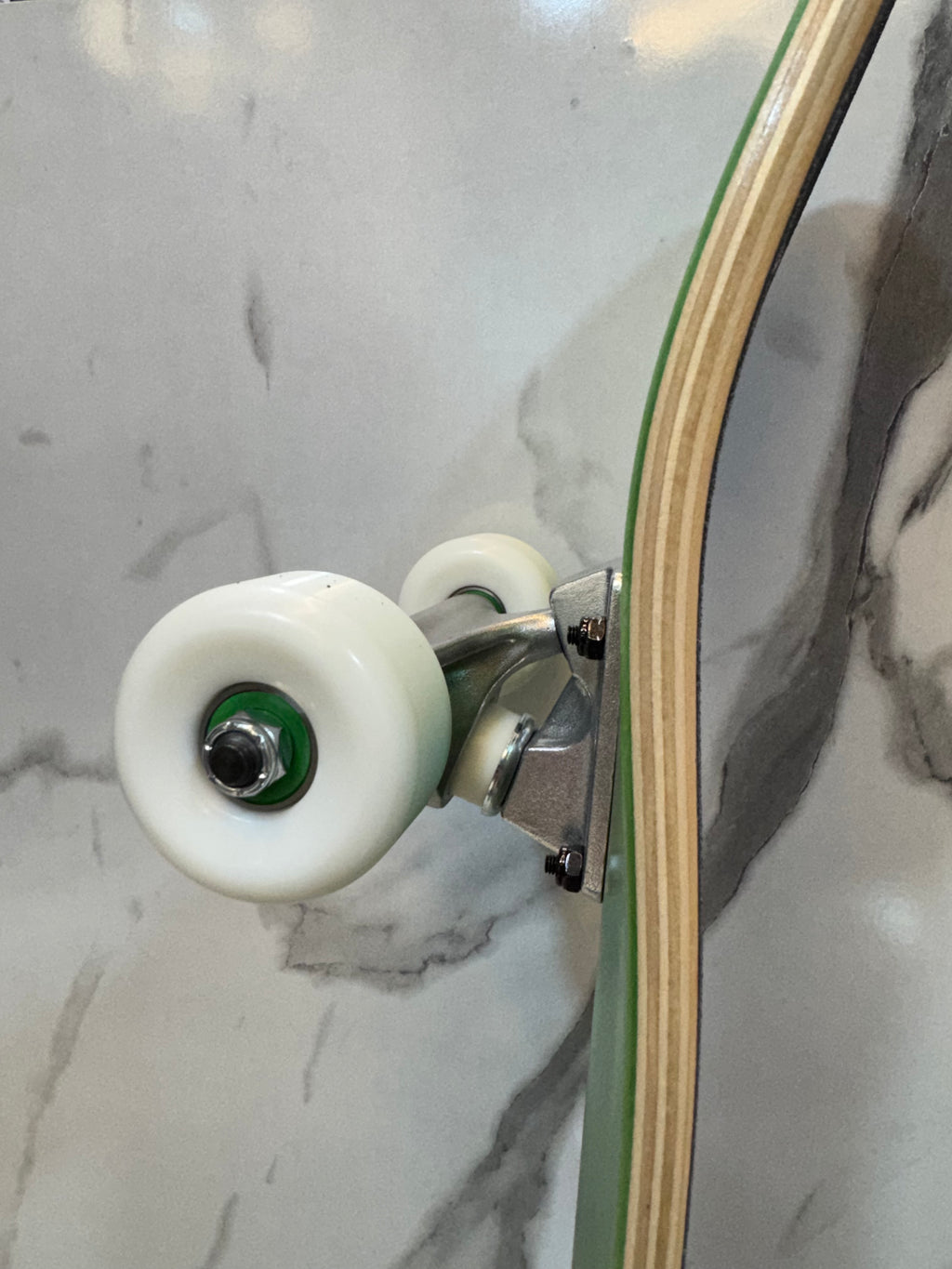 7-Ply Russian Maple Deck - Complete Skateboard | Die Cast Trucks | ABEC-5 Bearings